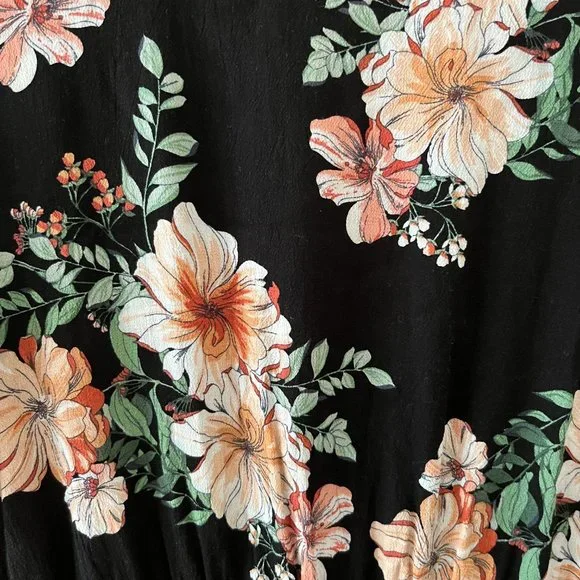 Xhilaration NWOT Women's Floral Print Short Sleeve Ruffle Trim Wrap Dress - Picture 5 of 7